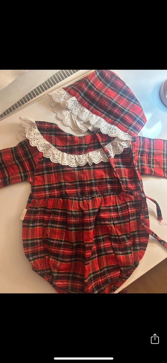 Dantelli, Ekose desen,  Kız Bebek Tulum ve Şapka - Görsel 2