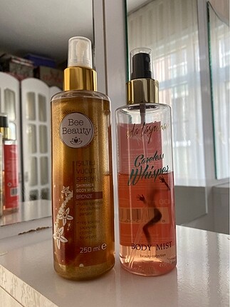 Işıltılı Vücut Spreyi ve Body Mıst Ve Rujlar