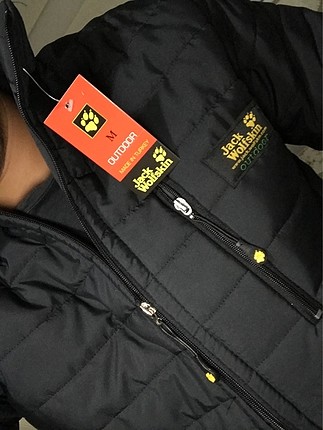 sıfır mont m-l-xl -xxl beden vardır 