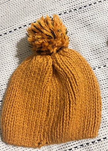 Sarı Örgü Kadın Bere Ponponlu - Görsel 2