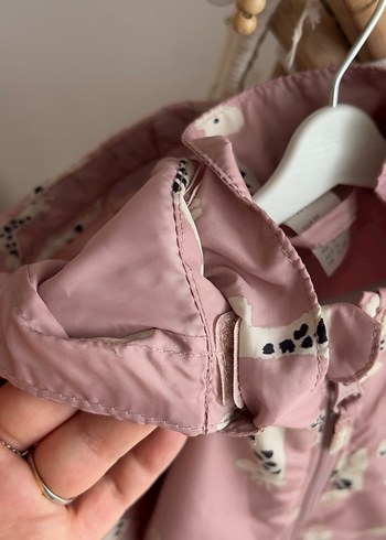 Kız Çocuk Pembe Kapüşonlu Desenli Yağmurluk H&M - Görsel 2