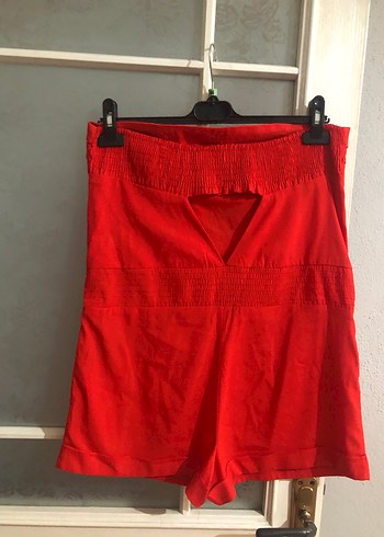 s Beden Kırmızı Straplez Mini Tulum