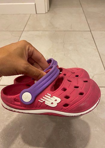 Kız Çocuk Pembe New Balance Terlik
