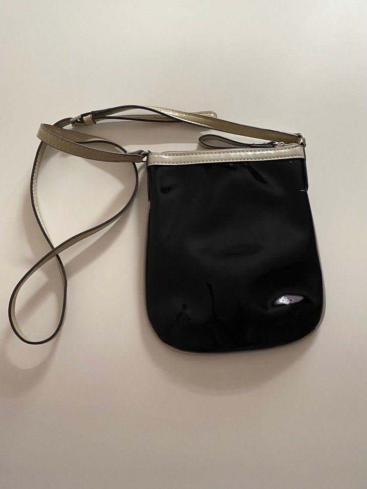 Guess Siyah Parlak Deri Kadın Çanta - Görsel 2