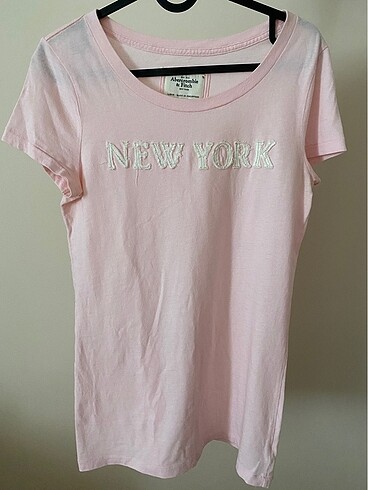 Abercrombie & Fitch T-shirt