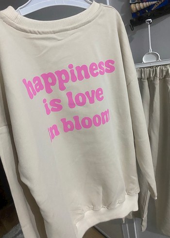 Beyaz Çiçek Baskılı Kız Sweatshirt ve Eşofman Takımı - Görsel 10