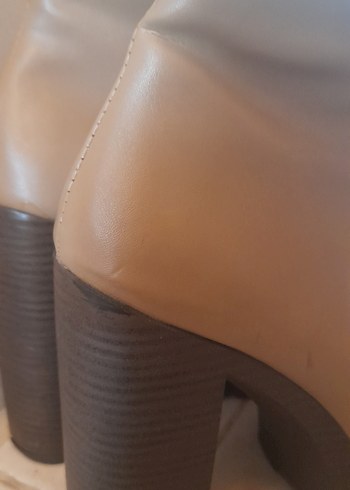 Bej Deri Kadın Topuklu Bot - Görsel 2