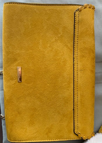 Aldo-Zincir Detaylı Sarı Süet Kadın Çanta - Görsel 4