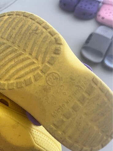 24 Beden Crocs terlik