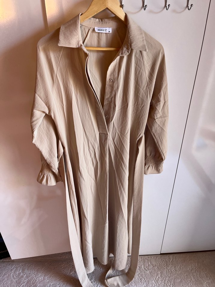 Bej Uzun Kadın elbise - Görsel 2