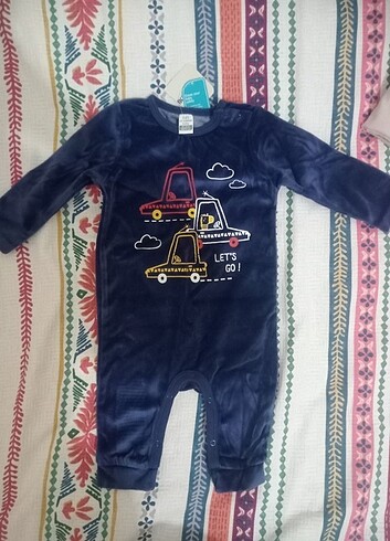 Yumoş bebek tulum 