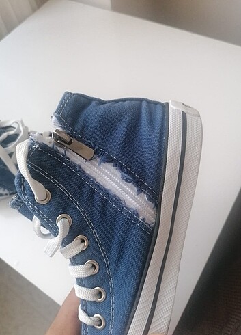 33 Beden mavi Renk Erkek çocuk converse ayakkabı