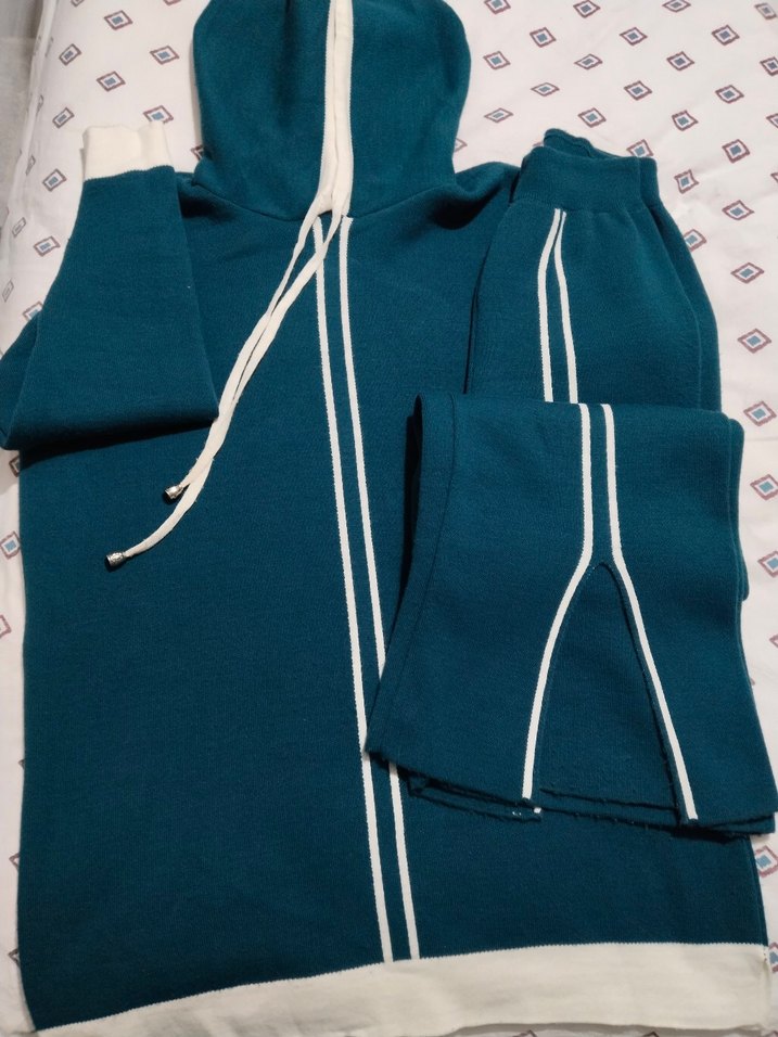 KadınKapüşonlu triko takım - Görsel 2