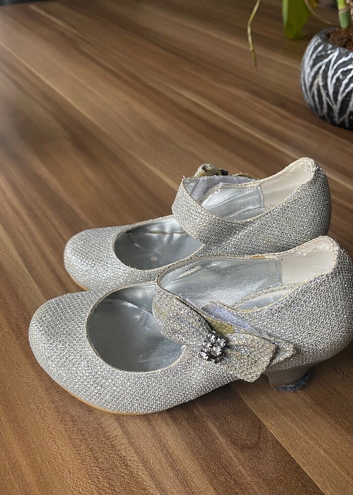 Topuklu ayakkabı - Görsel 4