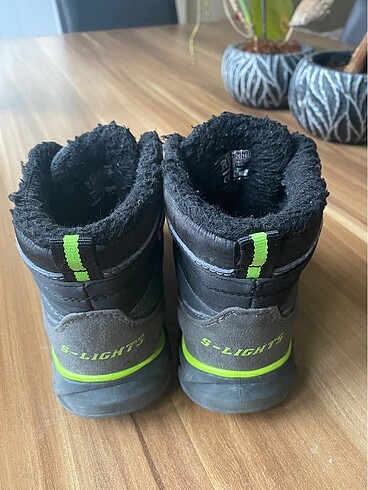 26 Beden Skechers bot