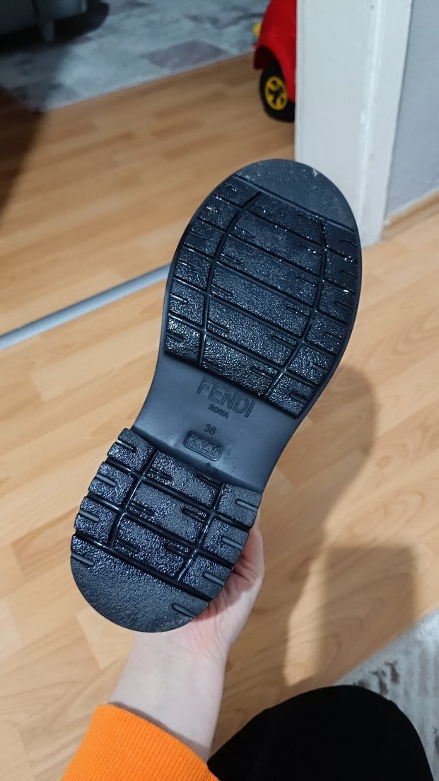 Kadın Botu - Görsel 2