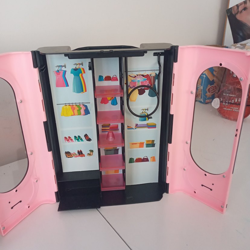 Renkli Oyuncak Barbie Gardırop Seti - Görsel 4