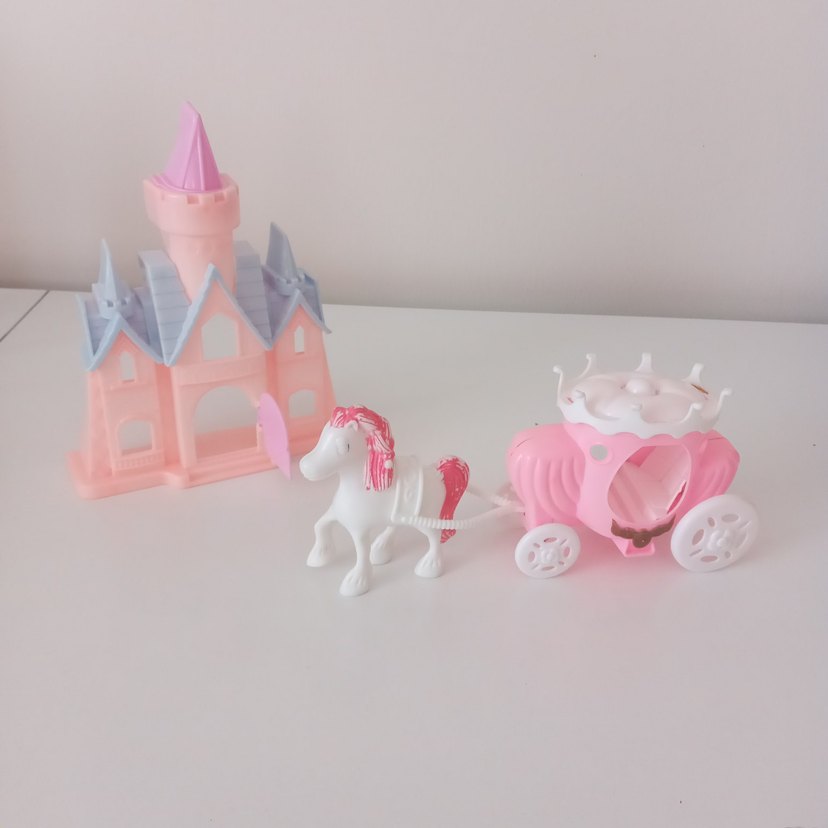 Pembe Pastel Prenses Arabası ve Kale Oyuncak Seti - Görsel 2