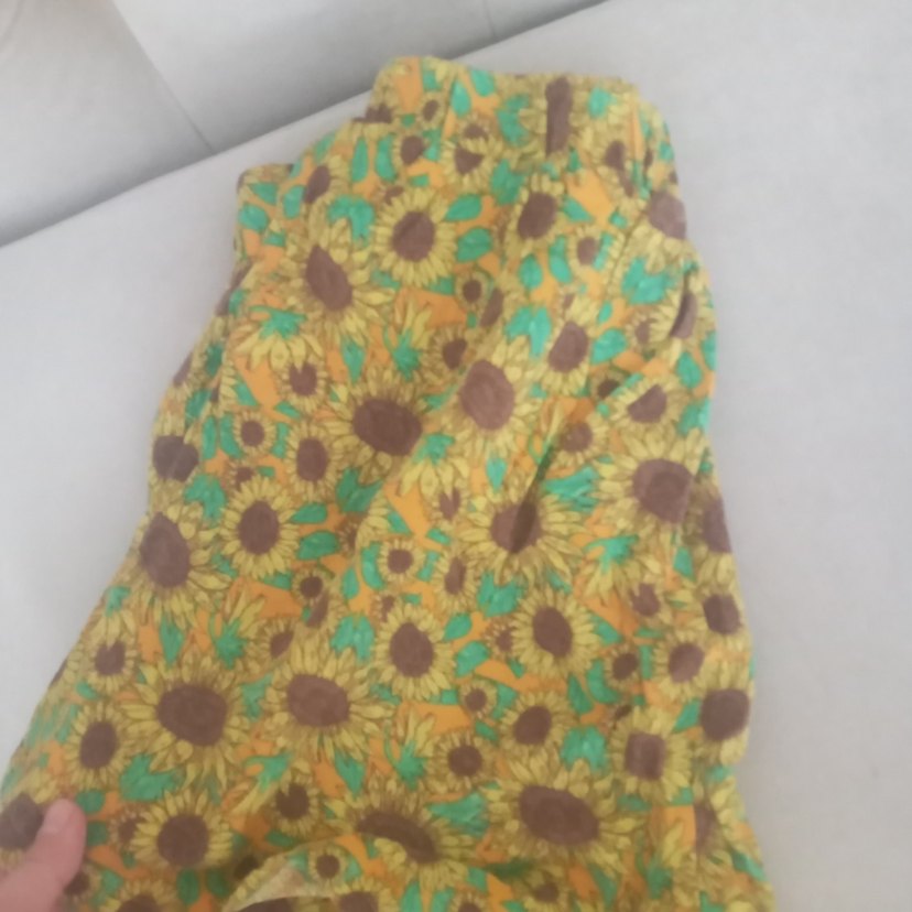 Sarı Ayçiçeği Desenli Mini Şort - Görsel 2