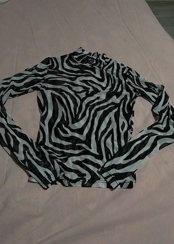 Zebra Desenli Gri Balıkçı Yaka Triko Bluz - Görsel 2