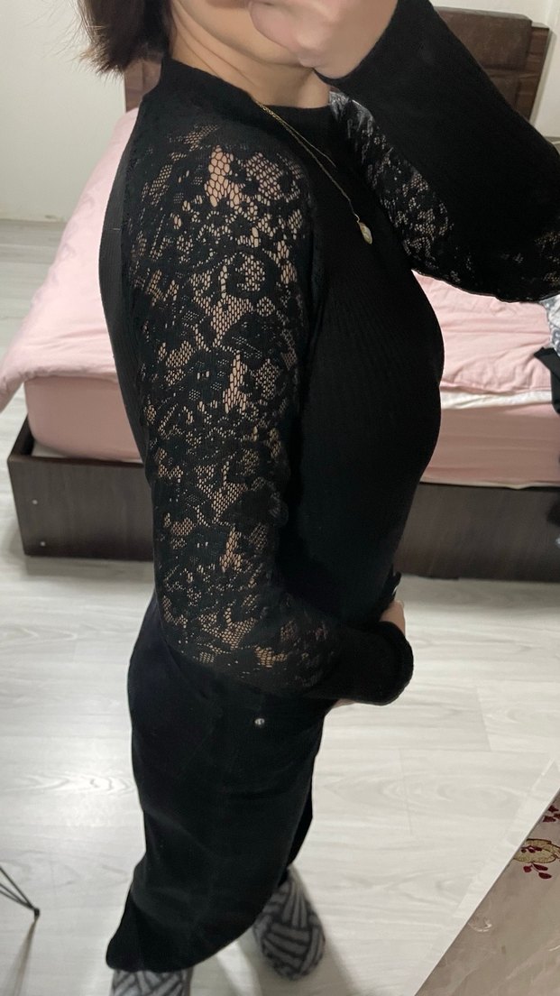 Siyah Transparan Dantel Kollu Yüksek Yaka Kazak - Görsel 4