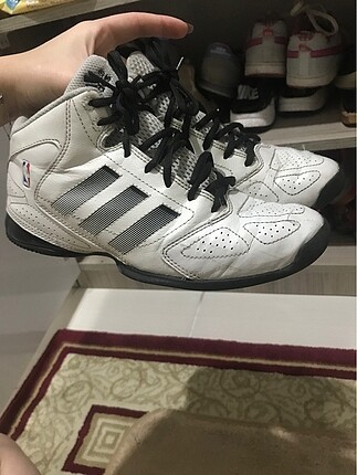 Adidas Basketbol ayakkabısı