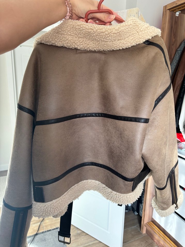 Zara Kürk Detaylı Süet Kadın Kısa Mont sıfır - Görsel 3