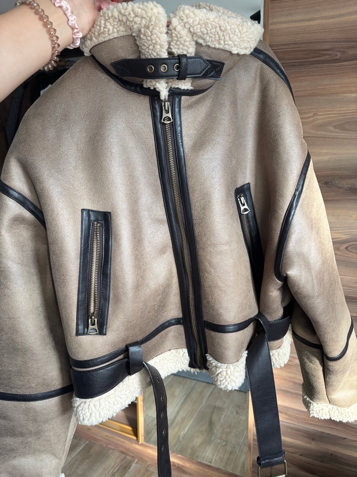 Zara Kürk Detaylı Süet Kadın Kısa Mont sıfır - Görsel 2