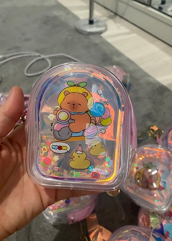 Sulu cüzdan istenilirse çantaya takılır - Görsel 10