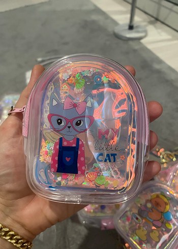 Sulu cüzdan istenilirse çantaya takılır - Görsel 8