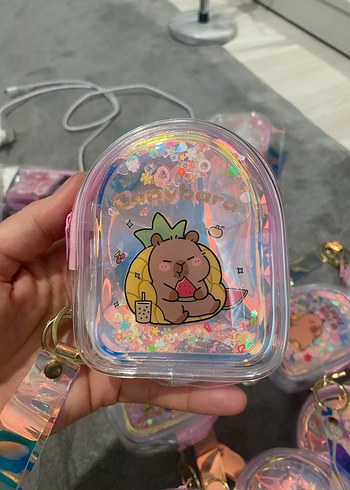 Sulu cüzdan istenilirse çantaya takılır - Görsel 7