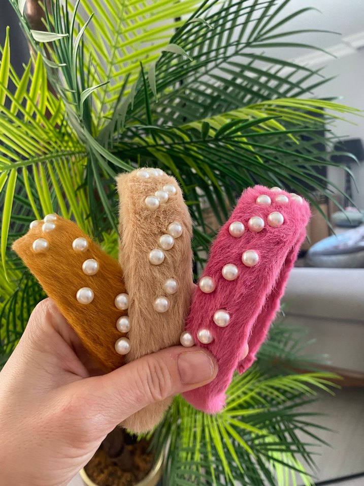 İnci Detaylı Peluş Taçlar - Görsel 2