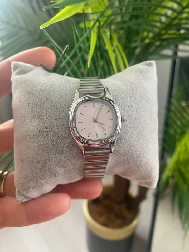 Gri Kemerli Klasik Kadın Saati - Görsel 2