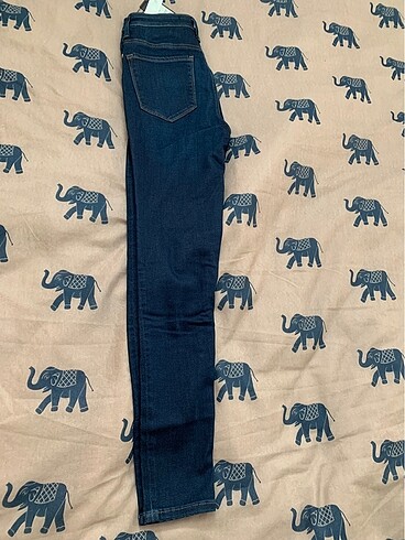 27 Beden Mavi jean