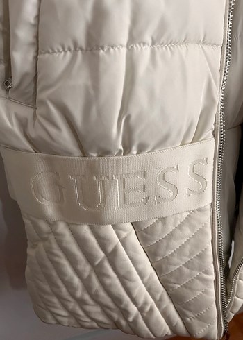 Guess Kadın Beyaz Kapüşonlu Kürklü Mont - Görsel 5