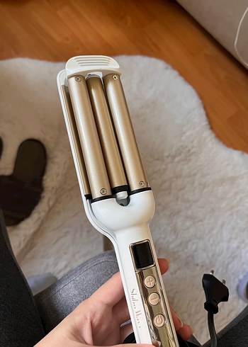 Beyaz Dijital Ekranlı Saç Şekillendirici - Görsel 3