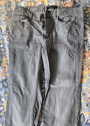 LC Waikiki Gri Batik Desenli Bol Kesim Kot Pantolon