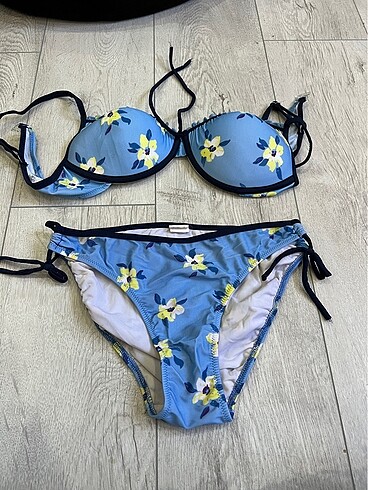 Diğer Çiçek desen mavi bikini takım