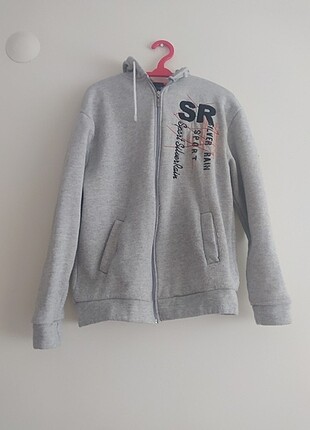 Sweatshirt kapşonlu