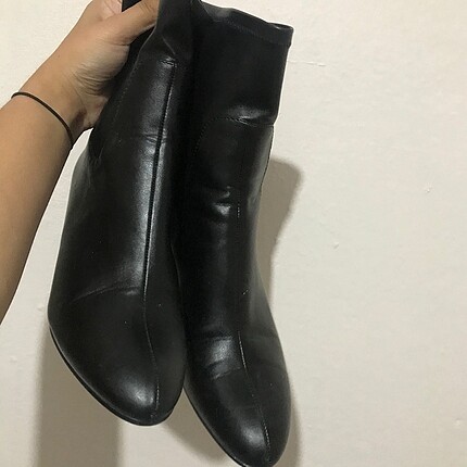 Zara bilek bot