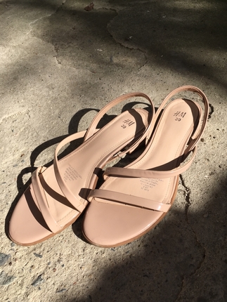 H&M toz pembe sandalet