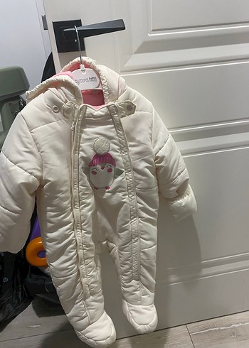 Kız Bebek Beyaz Nakışlı Kar Tulumu - Görsel 2