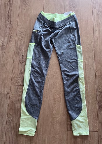 Bershka Neon Yesil Detayli Gri Spor Tayt