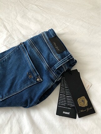 s Beden Mavi Jean Yeni ve etiketlidir
