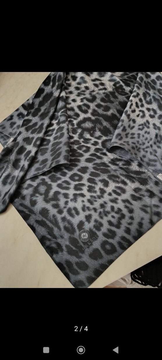 Kadın Gri Leopar Desenli Kürk Detaylı eşarp - Görsel 2