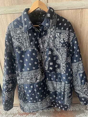 BERSHKA ERKEK MONT
