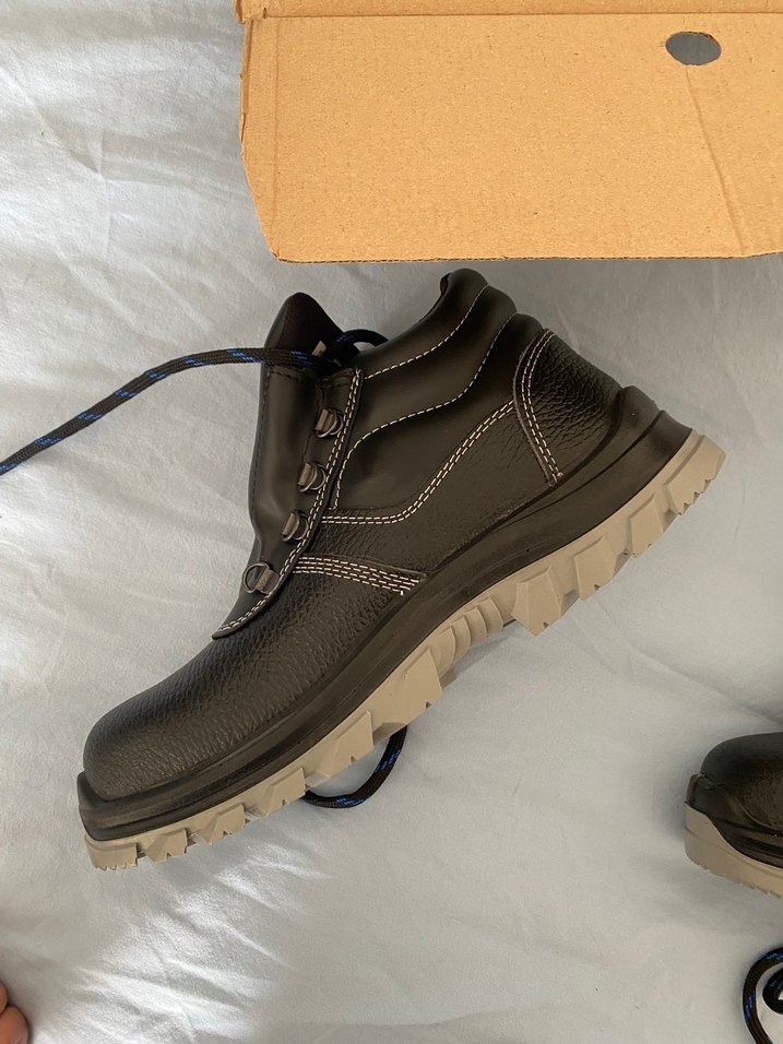 Erkek Bot - Görsel 2