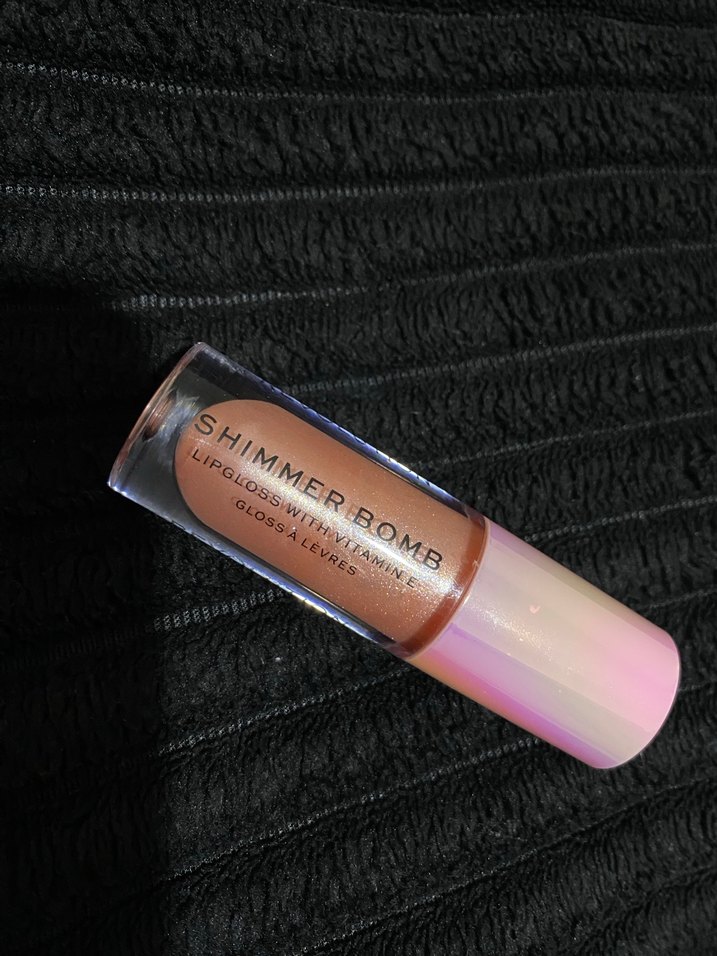 Revolution Shimmer Bomb Gloss - Görsel 4