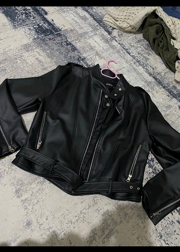 Siyah Deri Kemerli Kadın Ceket - Görsel 2