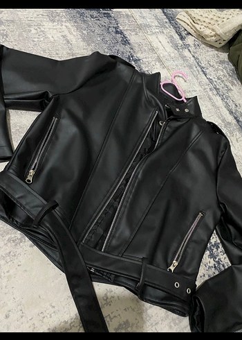 Siyah Deri Kemerli Kadın Ceket - Görsel 3